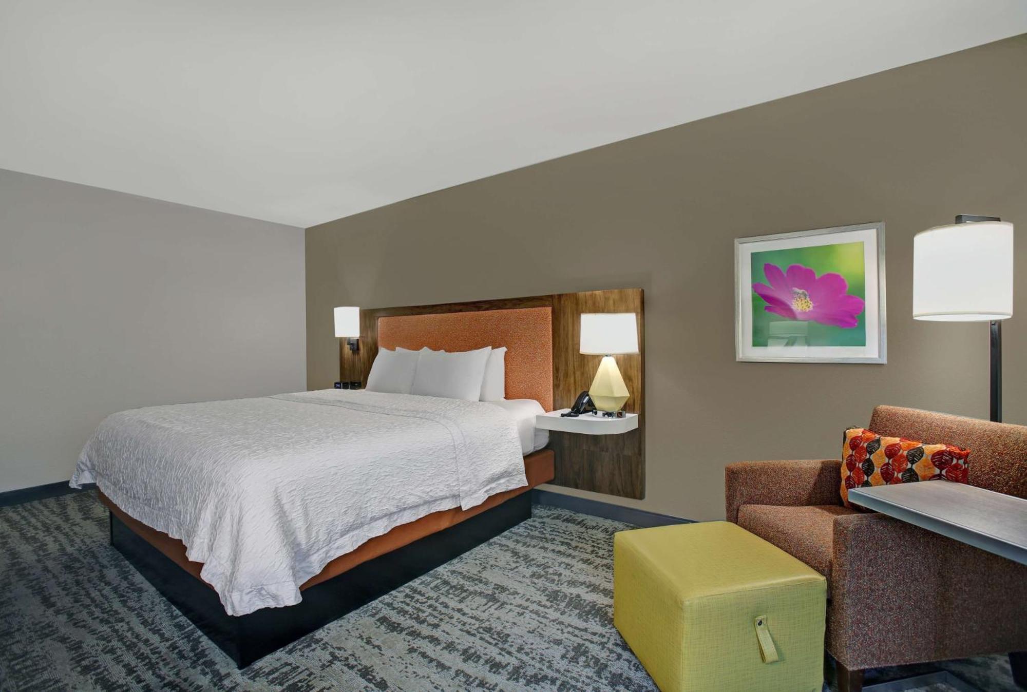 Hampton Inn Salisbury Exterior photo
