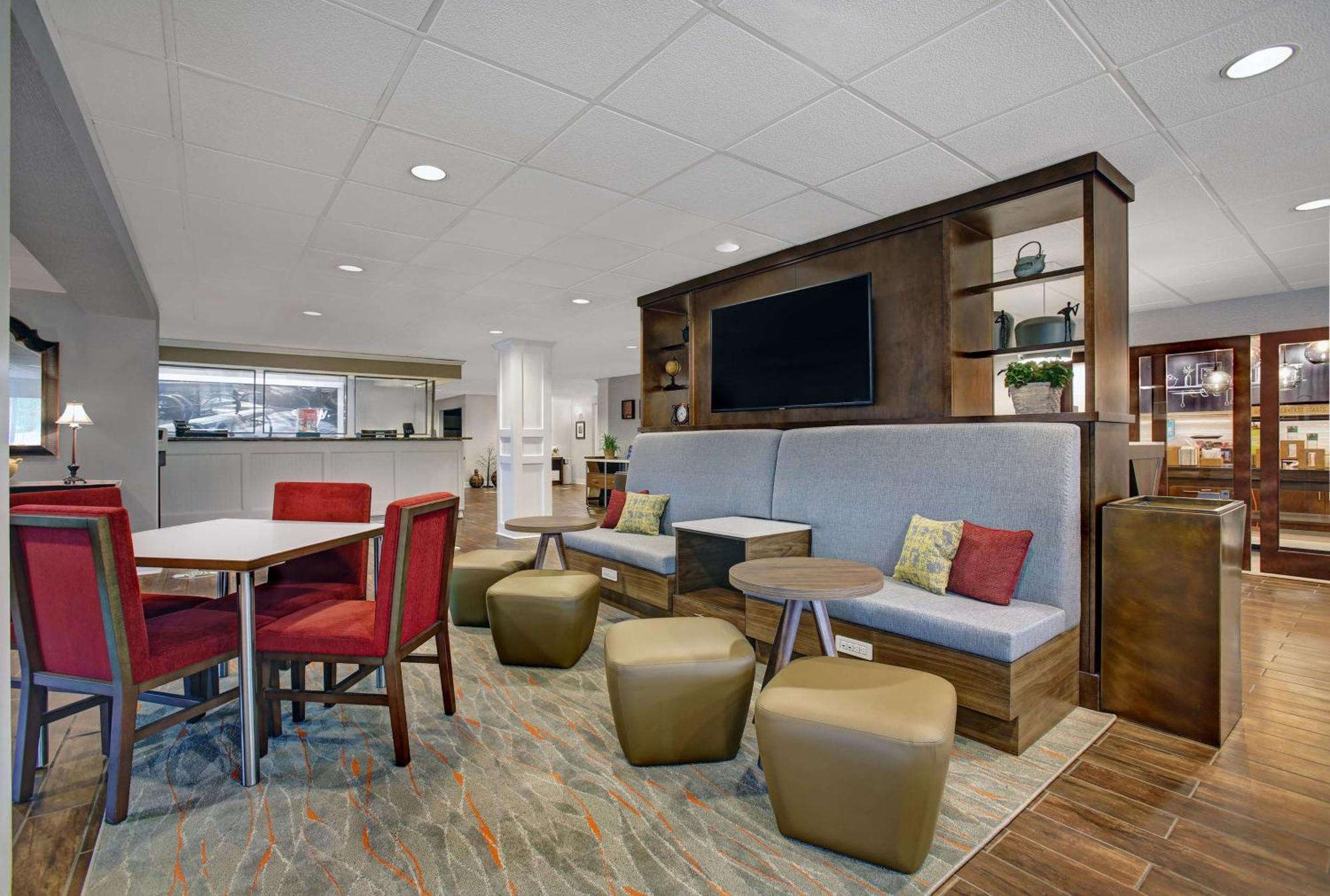 Hampton Inn Salisbury Exterior photo