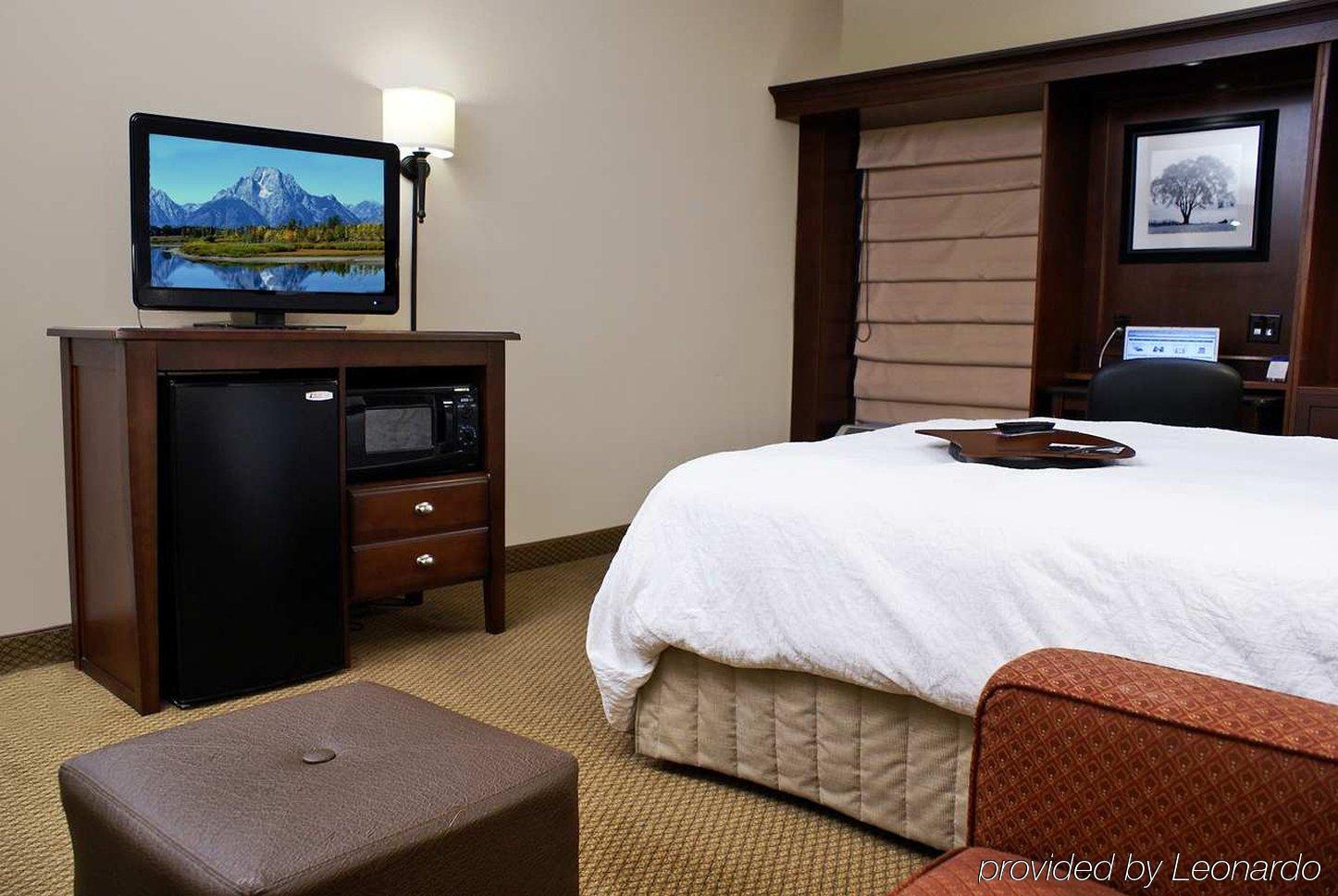 Hampton Inn Salisbury Room photo