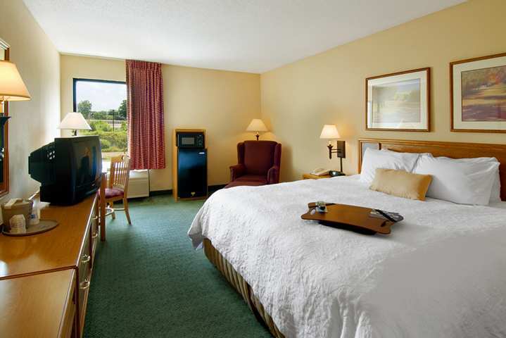 Hampton Inn Salisbury Room photo